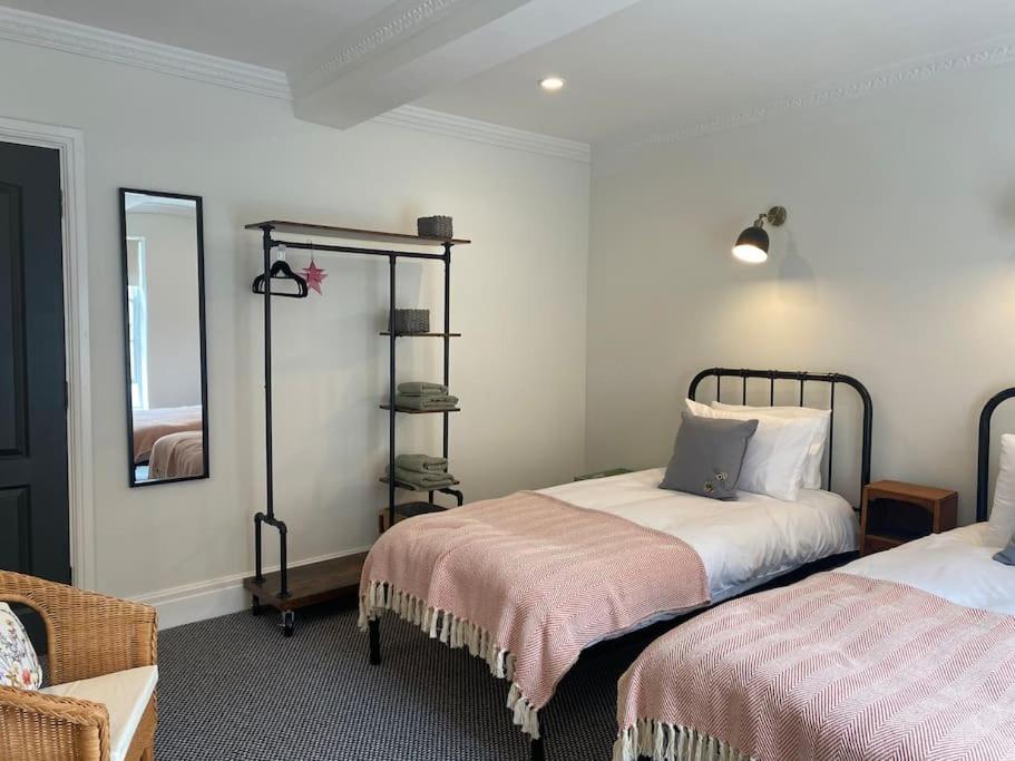 Lovely 2 Bedroom Apartment In Much Wenlock Exterior photo